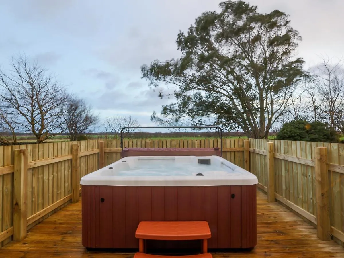 Holiday home Vicarsford Farmhouse With Hot Tub Leuchars United Kingdom