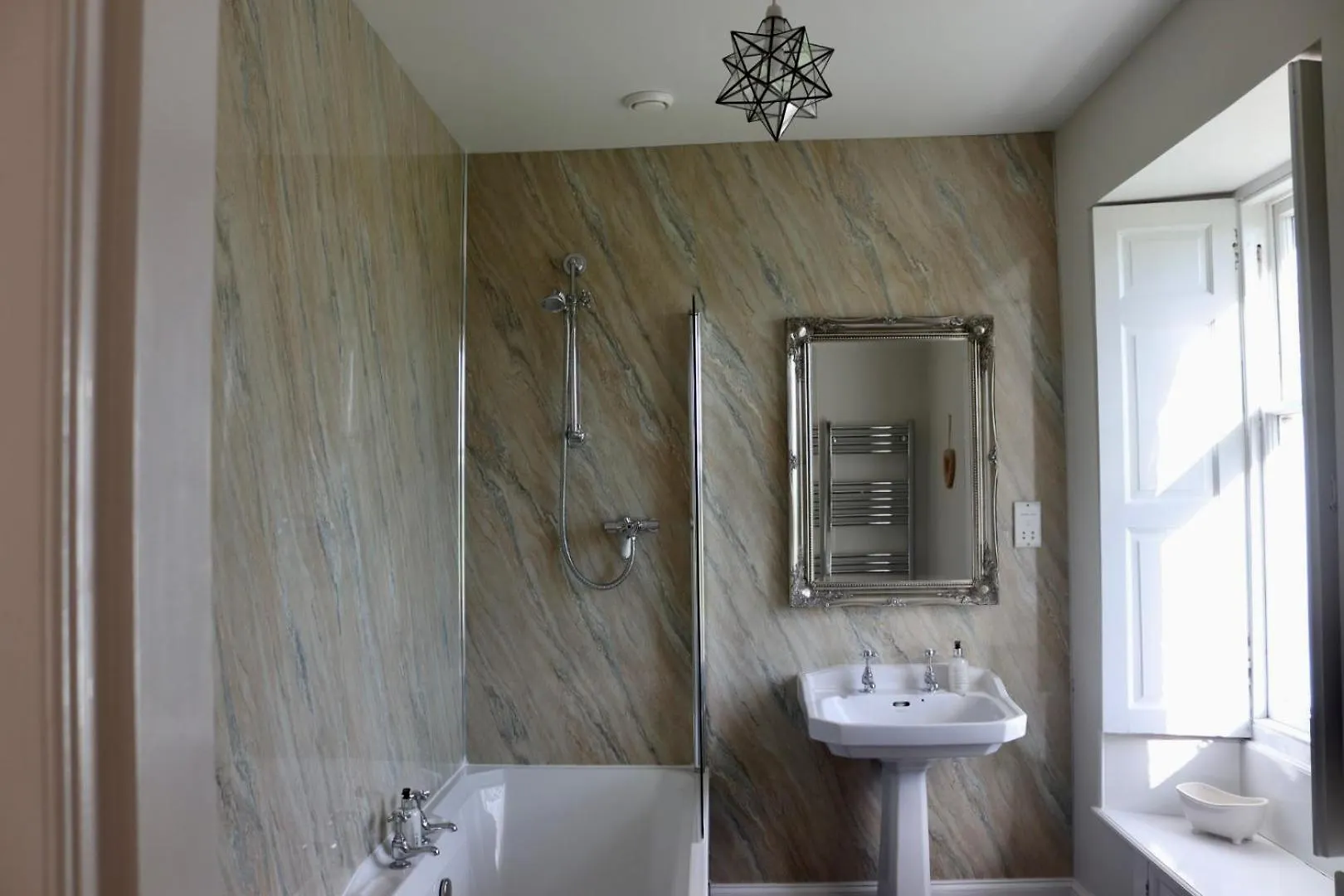 Holiday home Vicarsford Farmhouse With Hot Tub Leuchars
